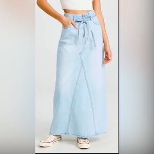 Levi’s Iconic Denim Skirt with Belt